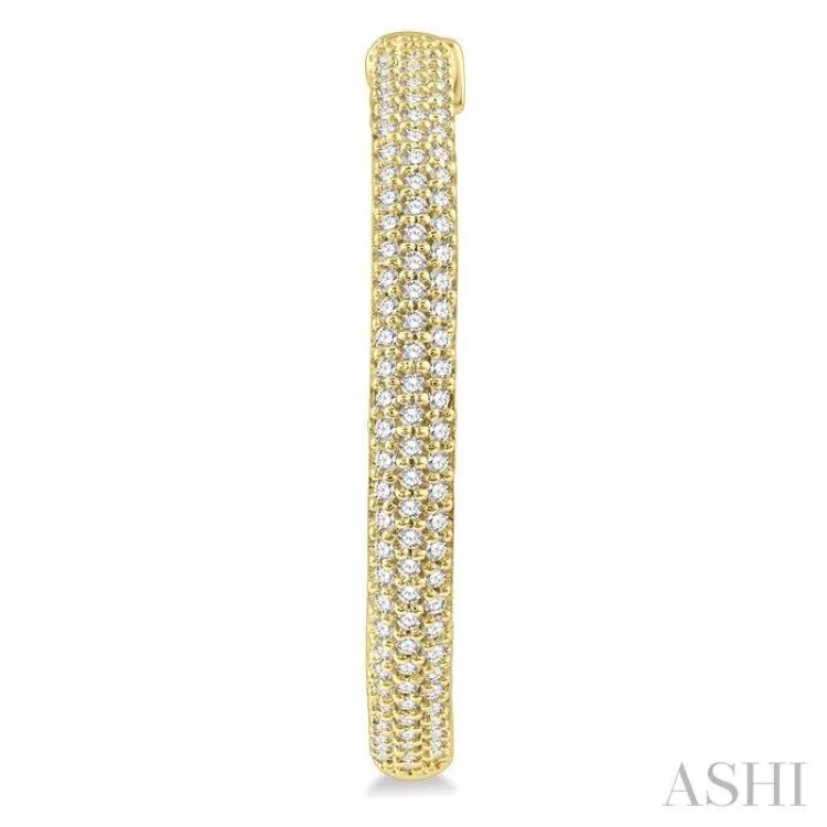 1 Ctw Close Knit Round Cut Diamond Hoop Earring in 14K Yellow Gold