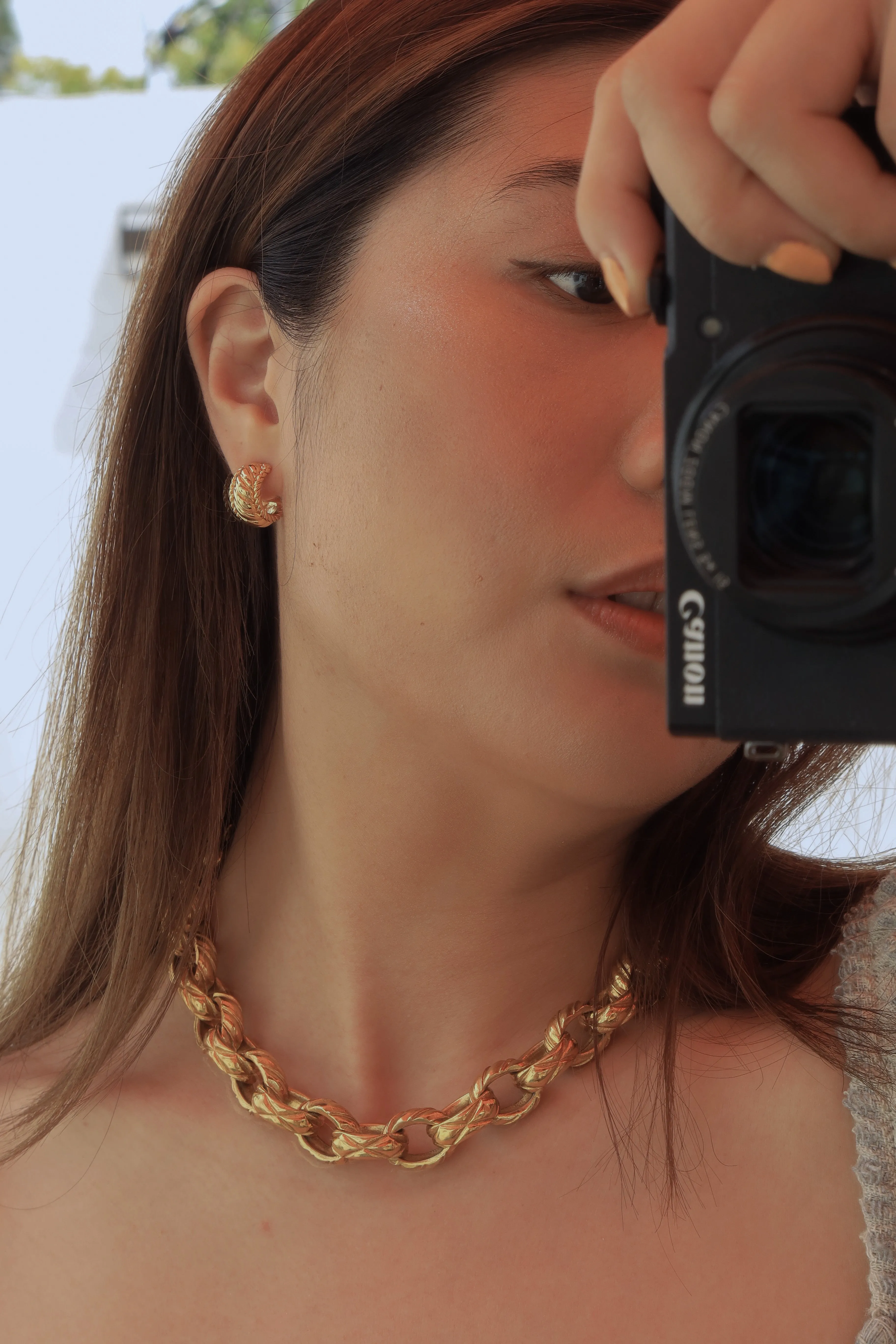 90's Twisted Small Hoops