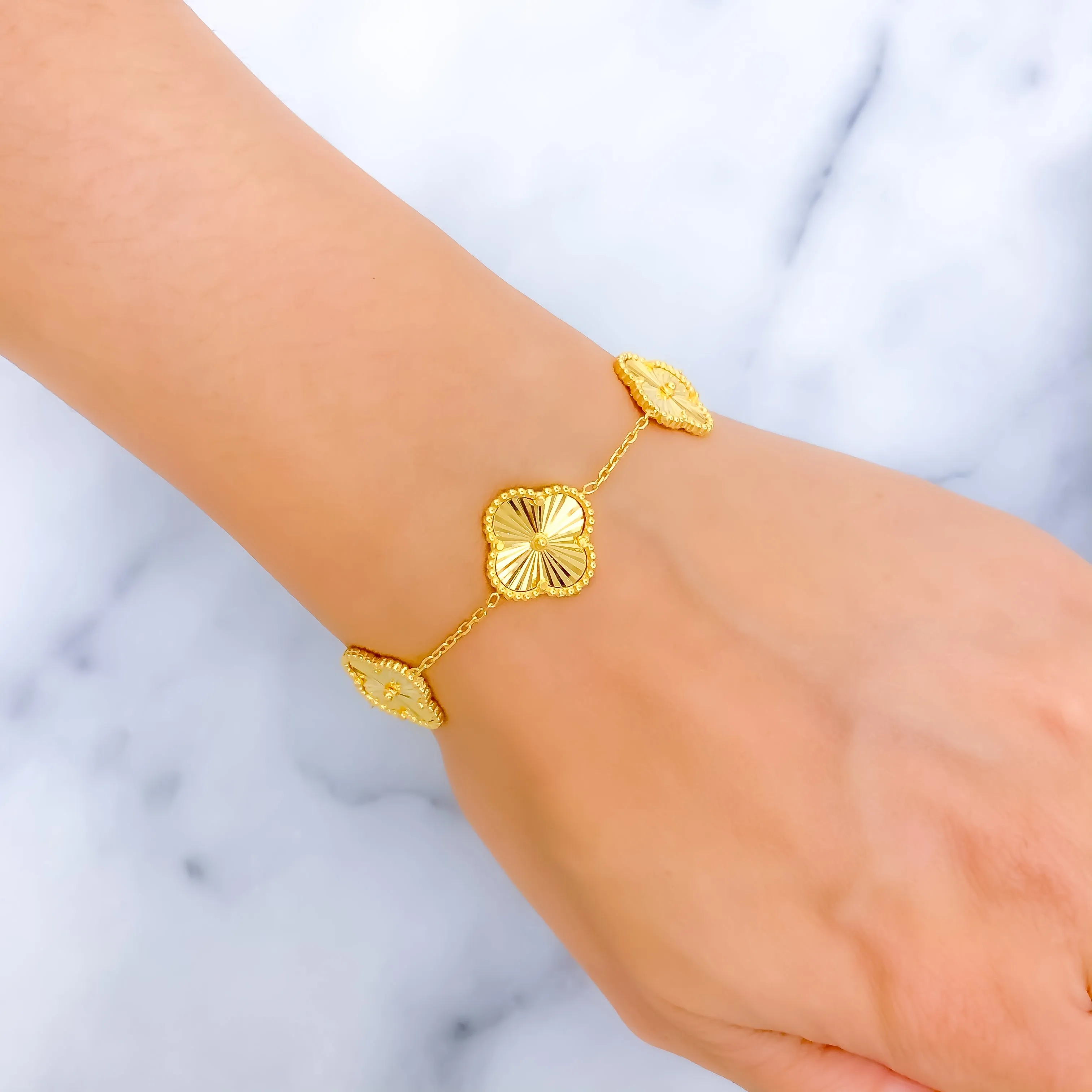 Charming Flower 21k Gold Bracelet