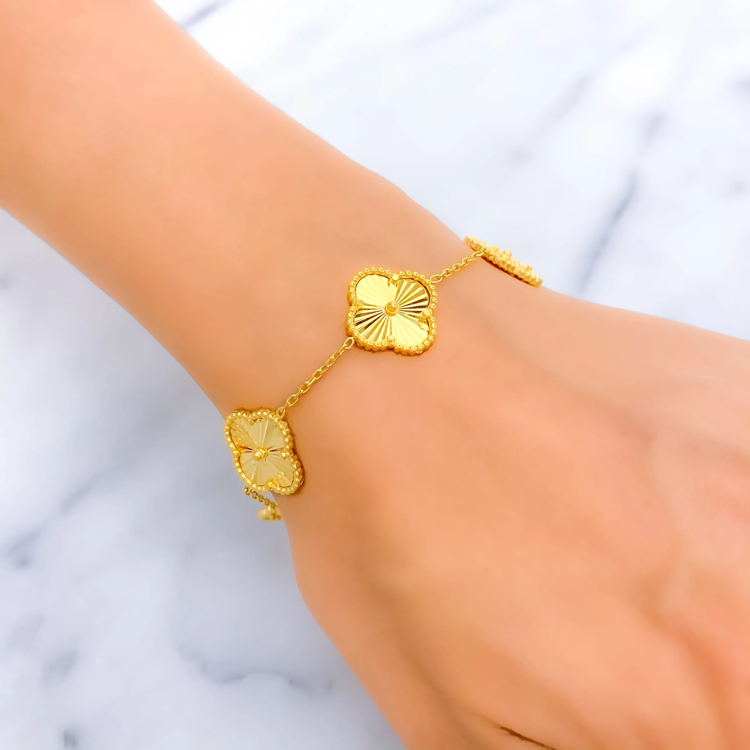 Charming Flower 21k Gold Bracelet