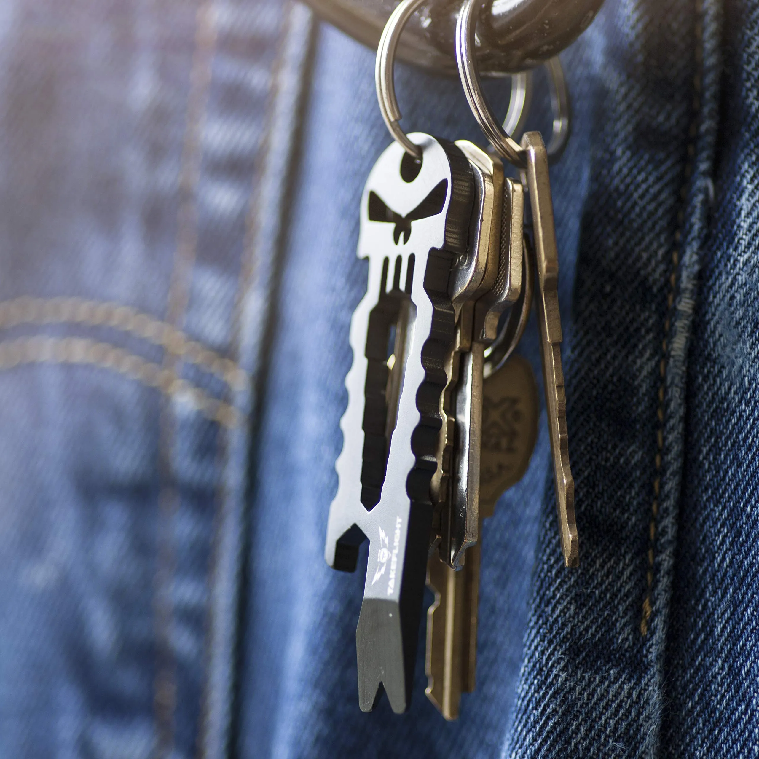 Credit Card Tool Gift Set – Wallet Tool Card and Bottle Opener Keychain   FREE Paracord Bracelet