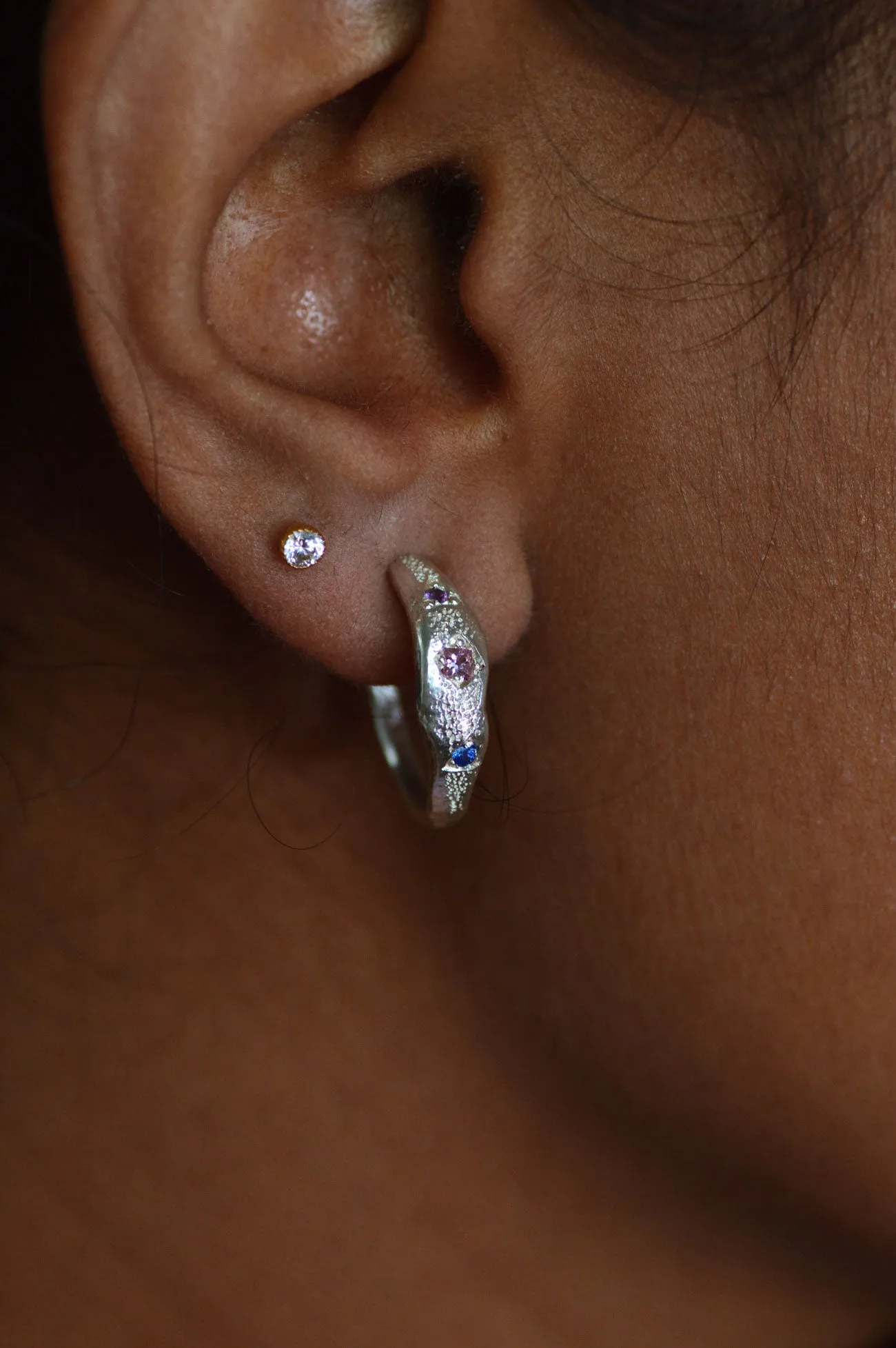Dancer Sapphire Silver Hoop Earrings 907-4