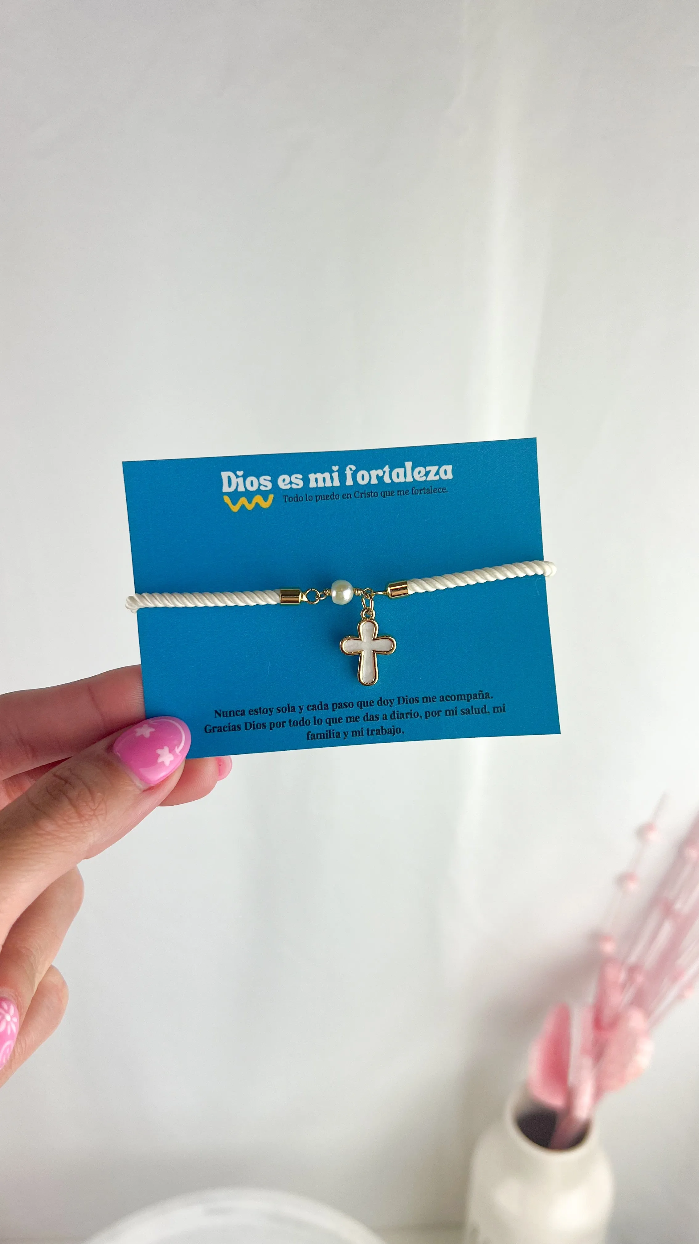 Dios es mi fortaleza bracelet