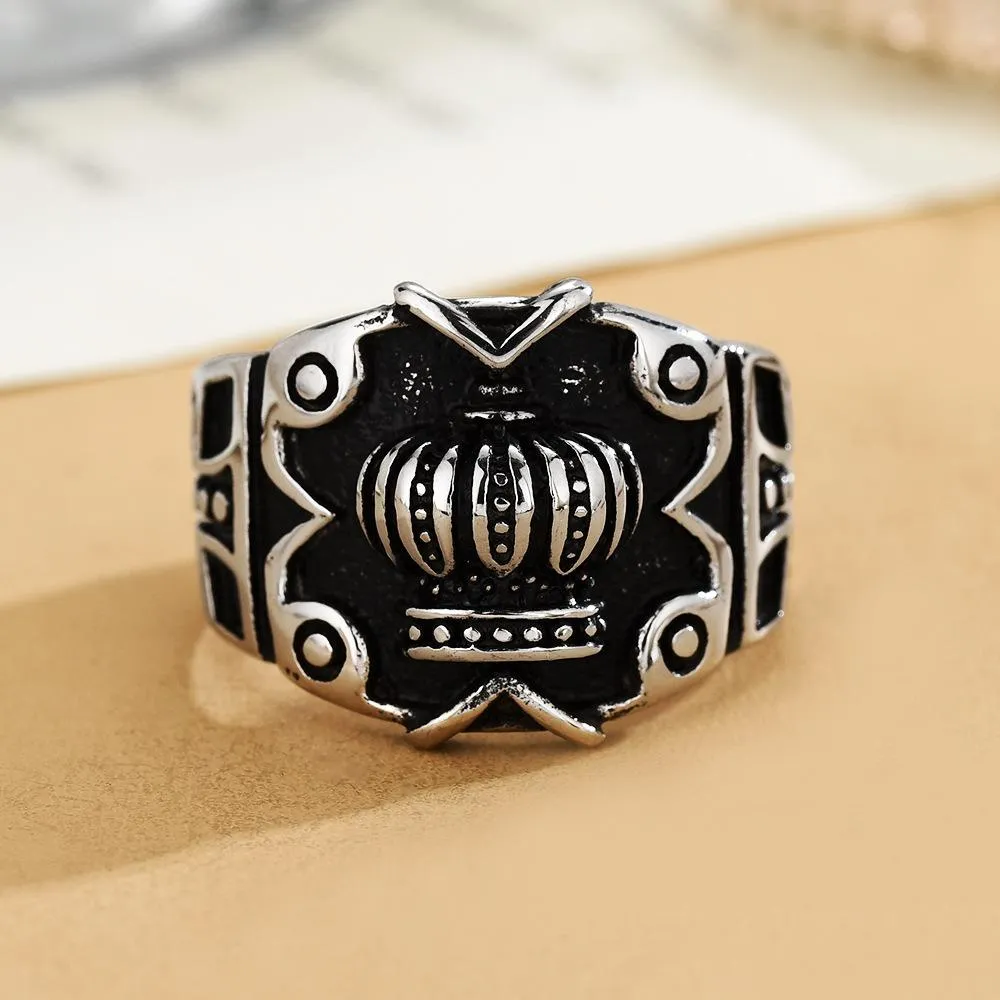 European And American Titanium Steel Crown Ring Retro Trendy Men's Personality Punk Stainless Steel Cross Crown Ring Factory Direct Supply