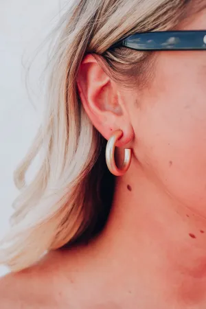 Kai Hoop Earrings - Matte Gold