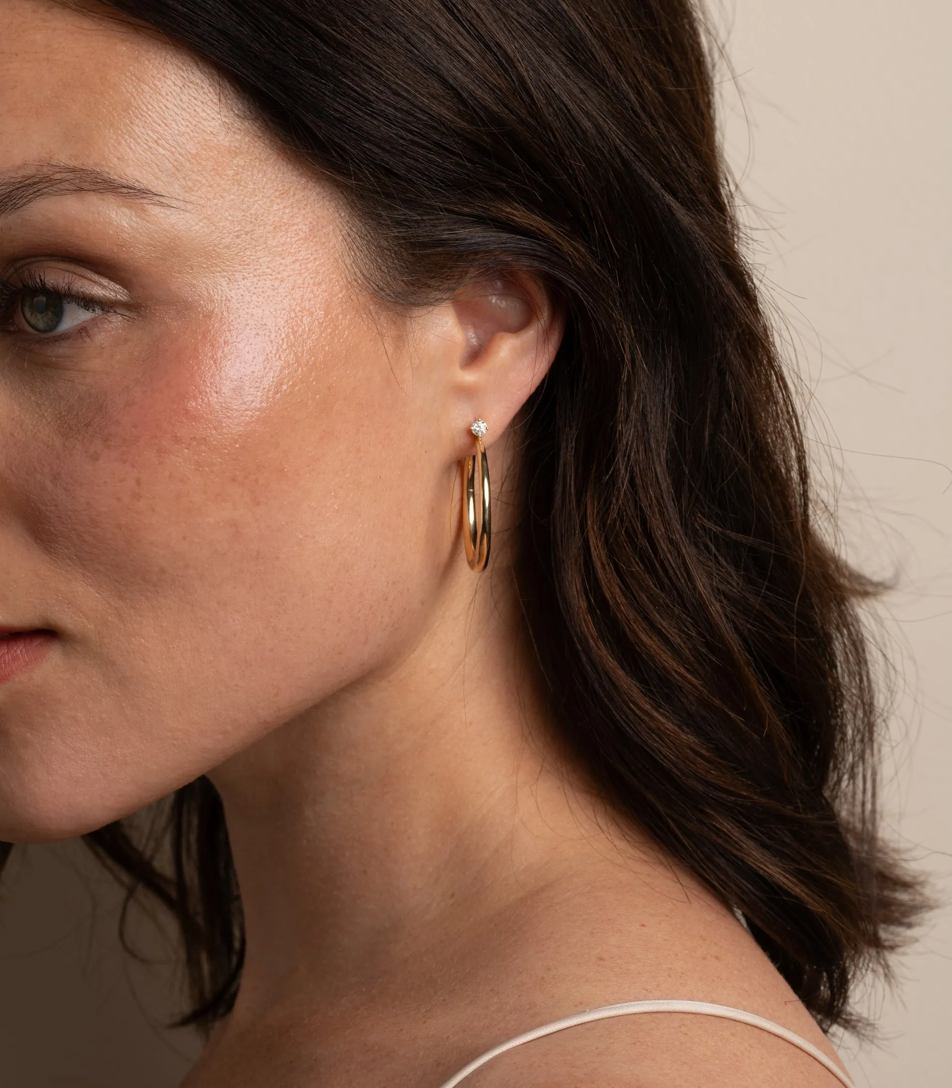 Medium Estée Hoops