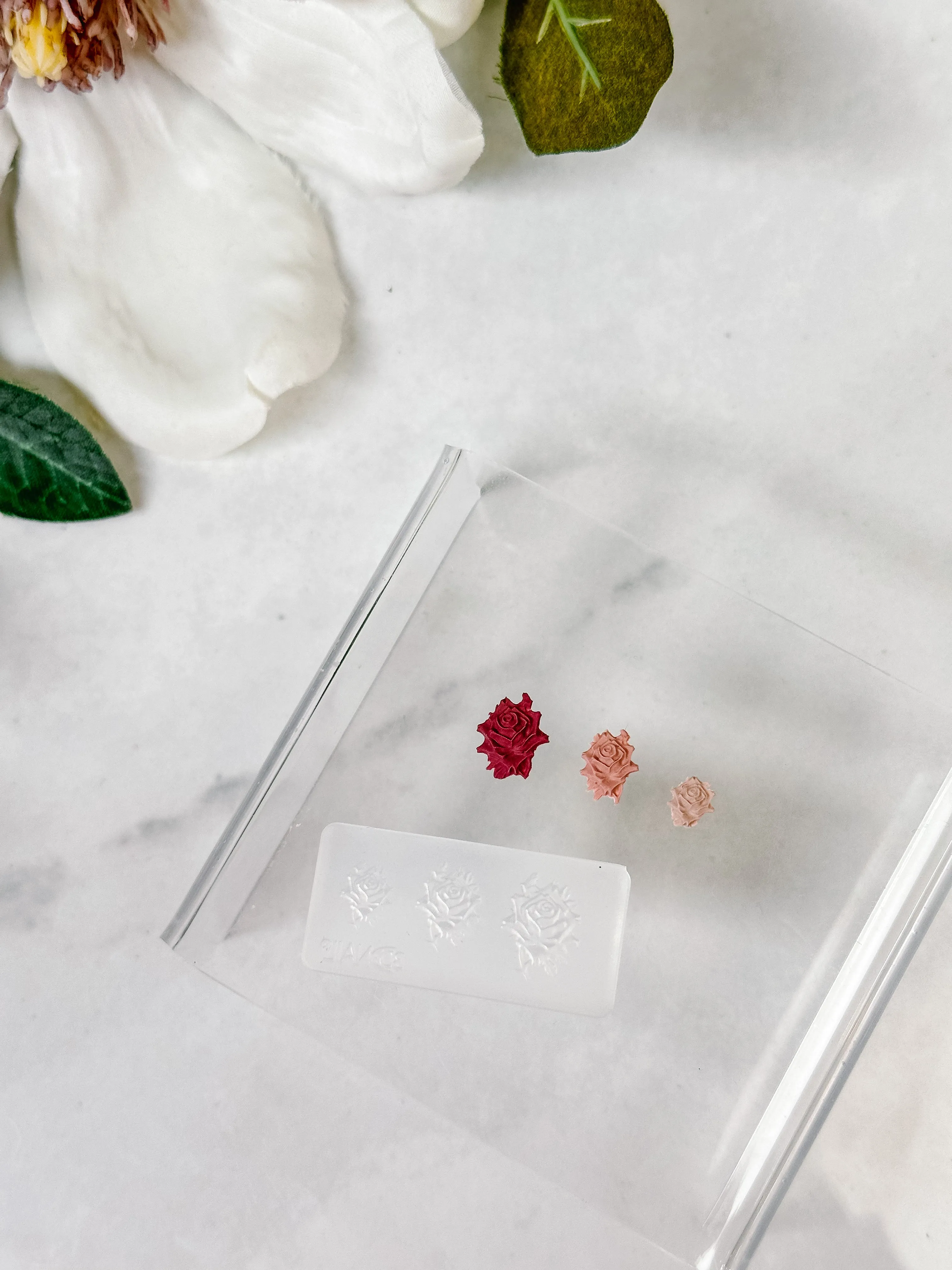 Micro Floral Mold 37