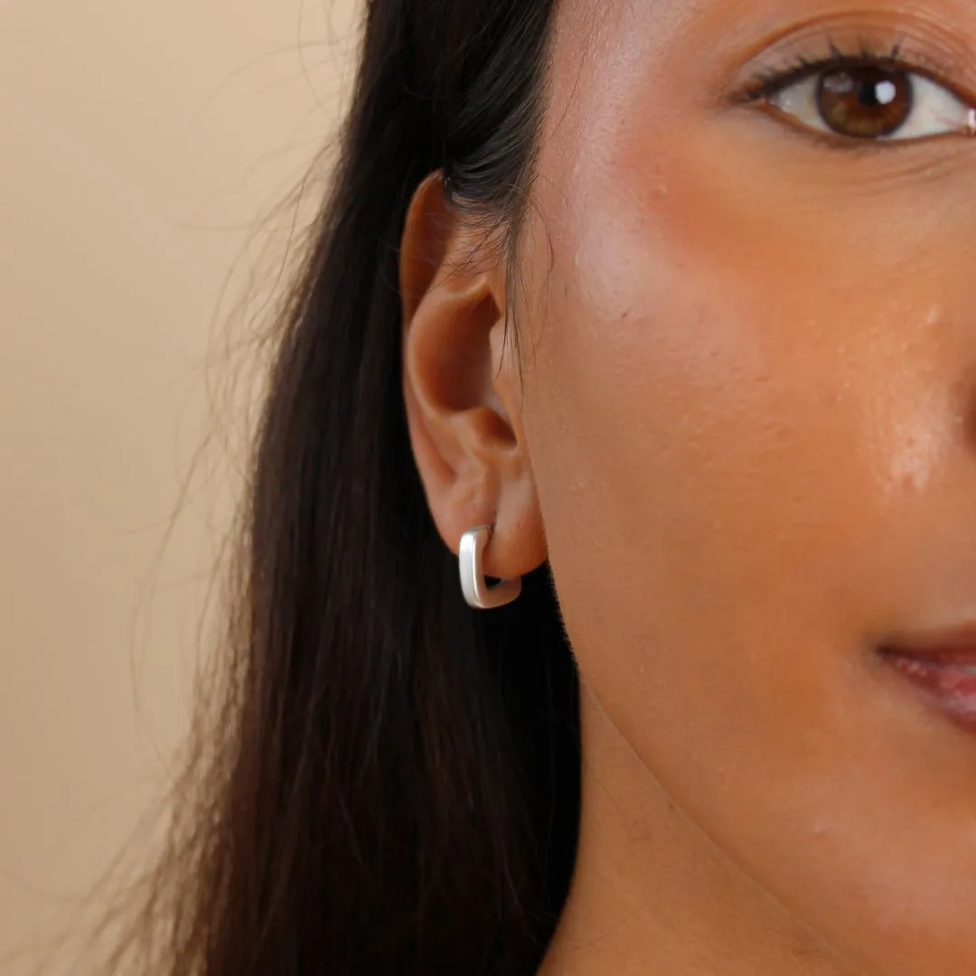 Mila Hoops
