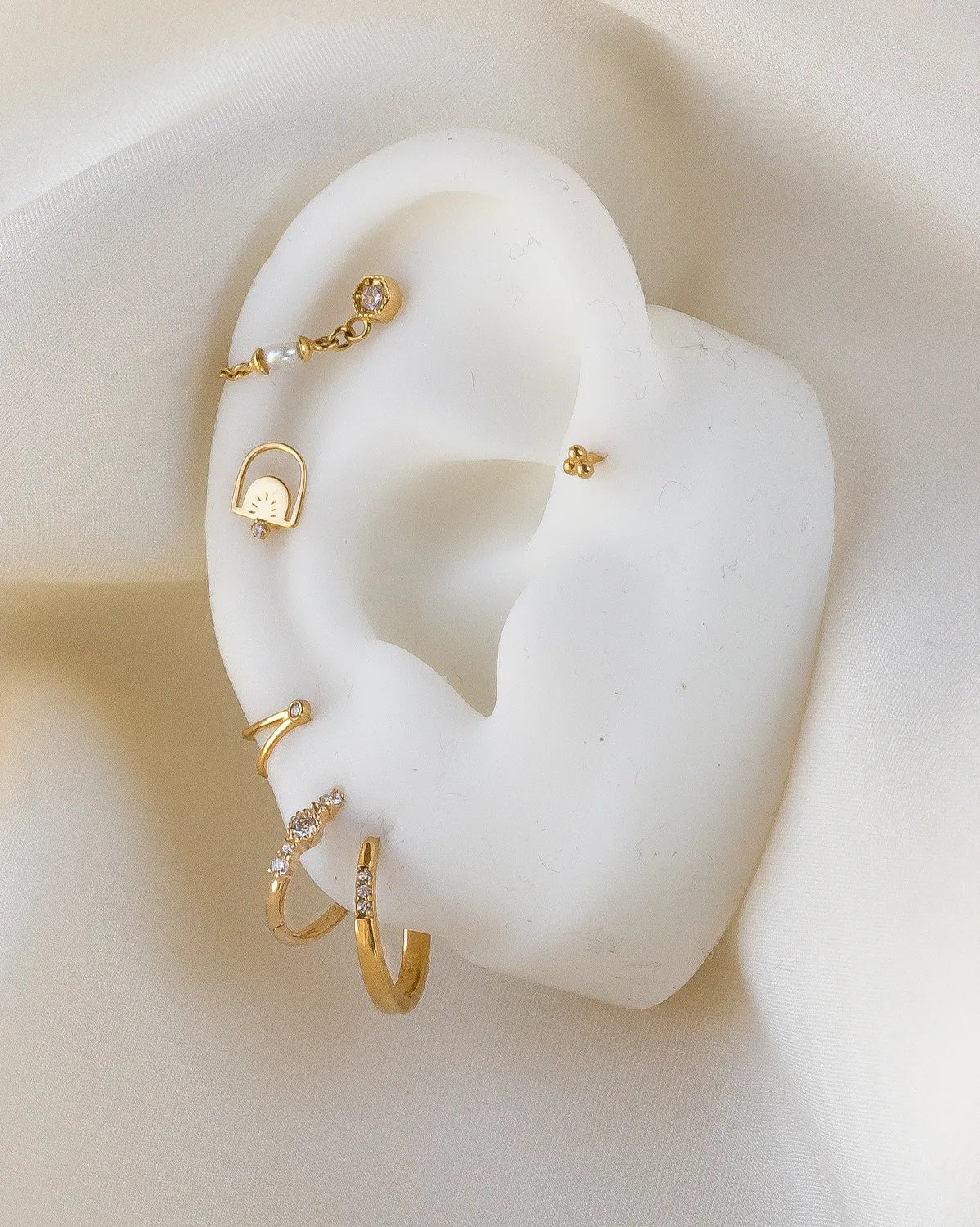 Selene Basic Hoops