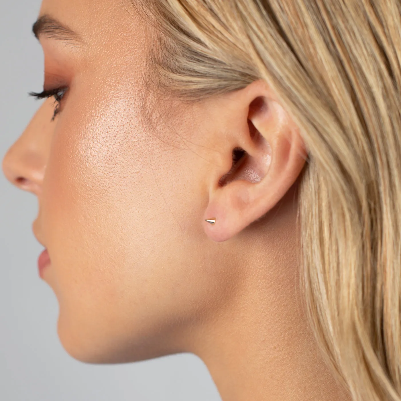 Solid Spike Threaded Stud Earring 14K
