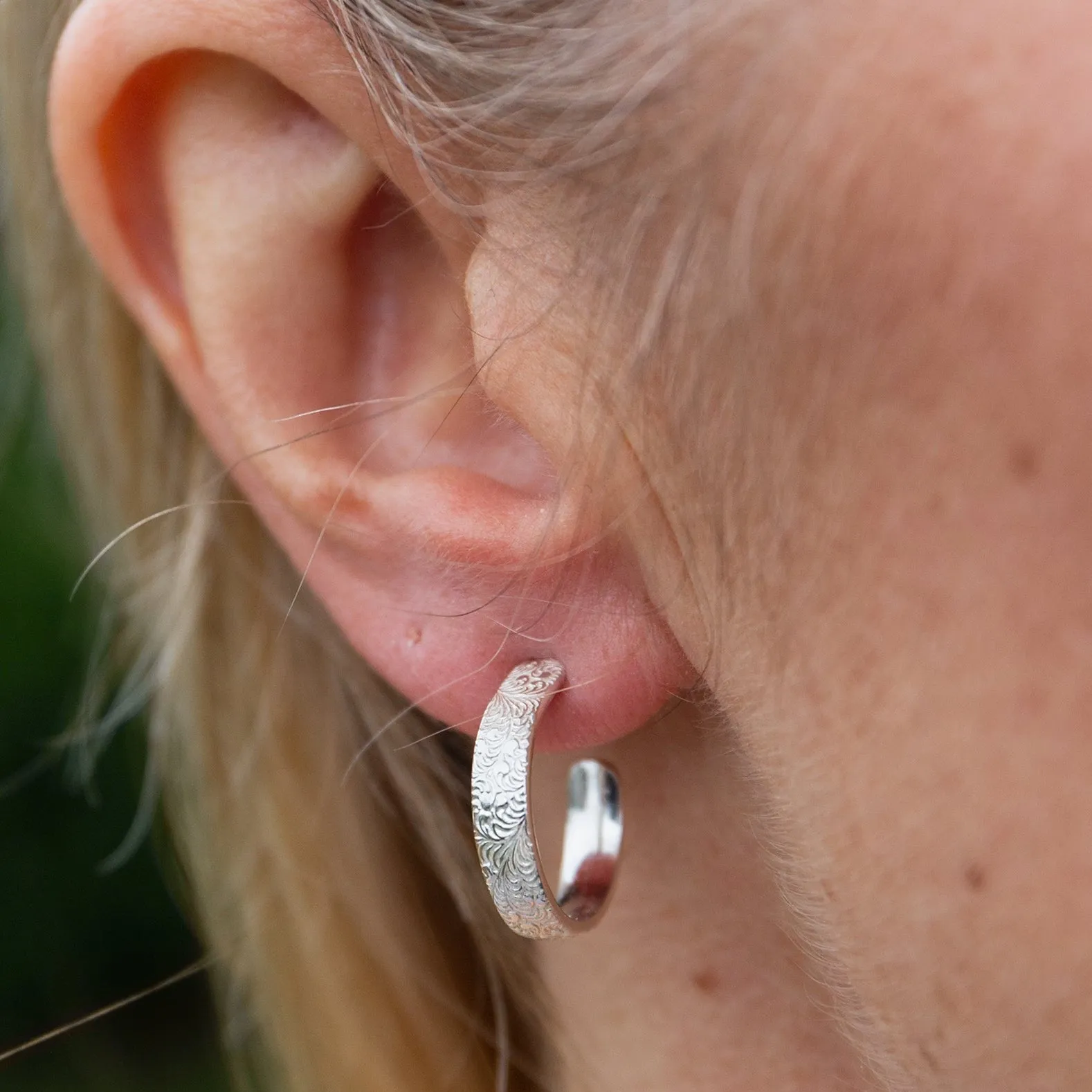 Sterling Silver Everyday Mini Lace Hoop Earring